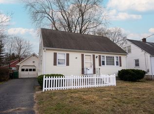 55 Mary St, Chicopee, MA 01020