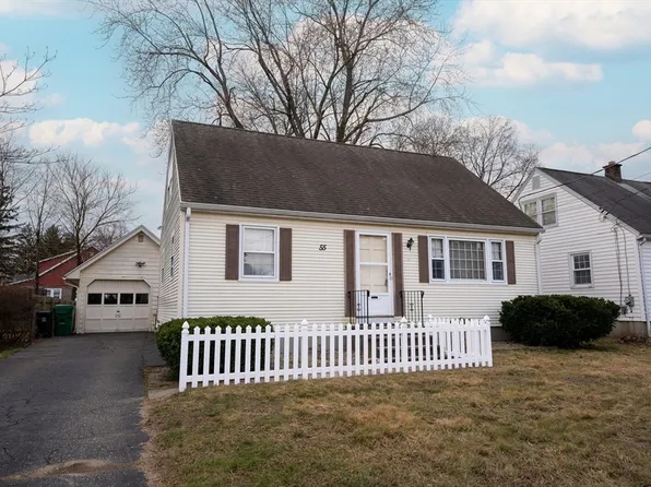 55 Mary St, Chicopee, MA 01020