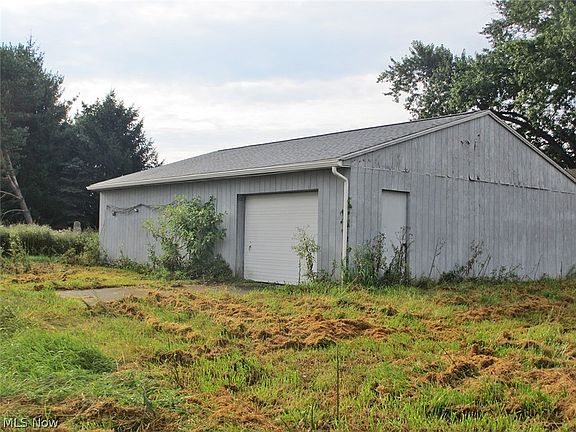 5th image of Middlebranch Ave NE