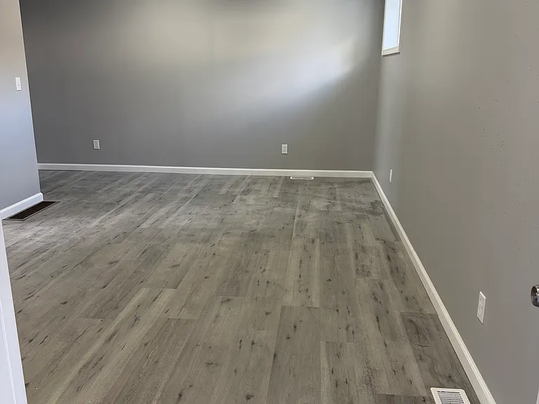 438 N Park Ave #12 — Photo 2