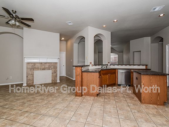 4th image of 3501 Nandina Dr