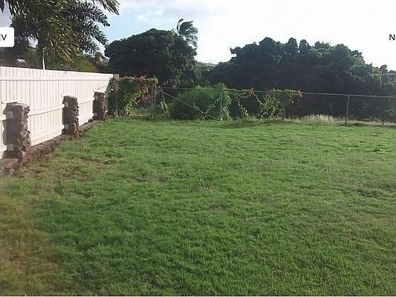 LARGE LEVEL FENCED BACK YARD