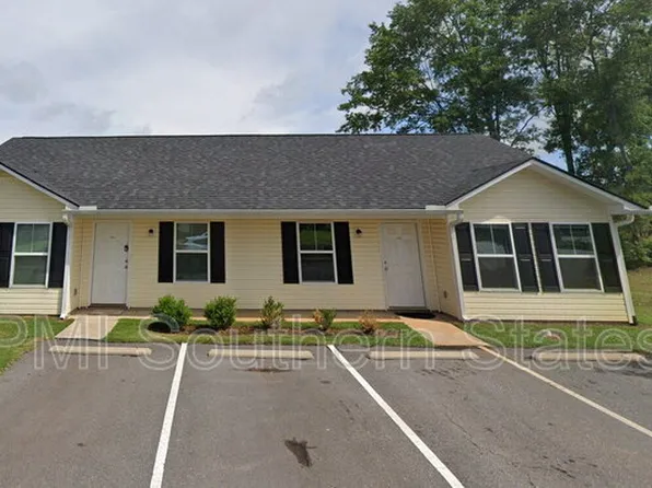 215 Walnut Hill Dr Unit B, Easley, SC 29642