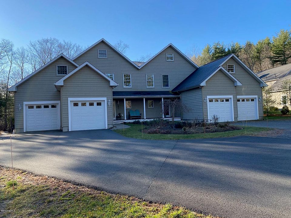 2nd image of 404 Monterey Rd #B