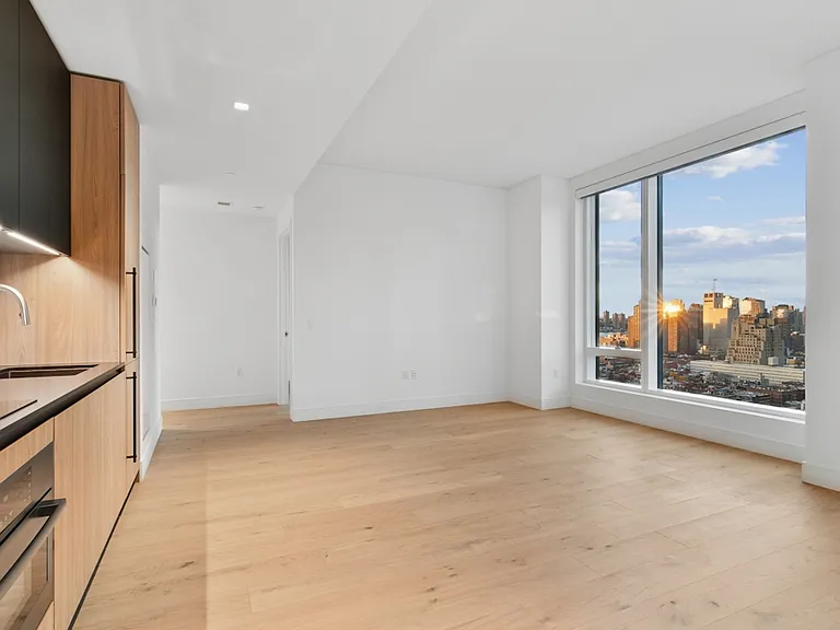 312 W 43rd St #34H — Photo 5