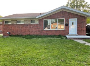 35711 Strathcona St, Clinton Township, MI 48035