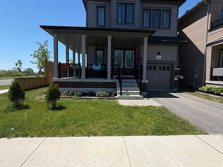 216 Fleetwood Dr — Photo 1