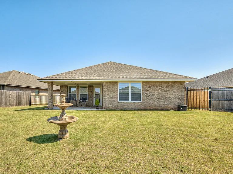 18305 Autumn Grove Dr — Photo 25