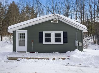 16 Bowen School Road, Deering, NH 03244