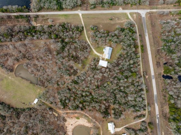8952 Gibbons Creek Rd, Anderson, TX 77830