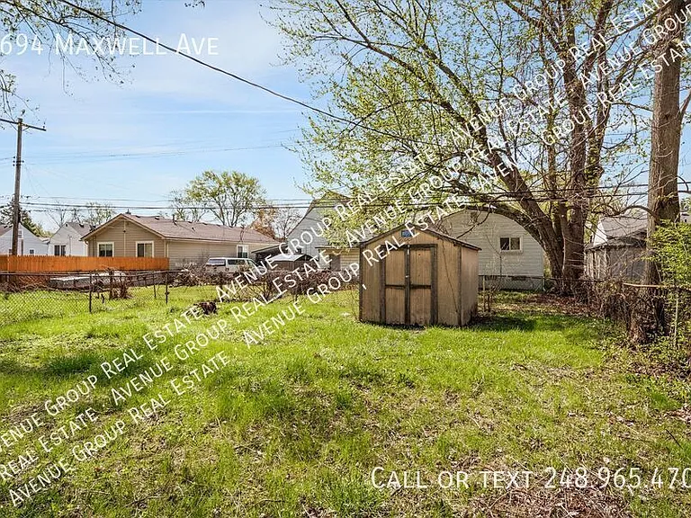 8694 Maxwell Ave — Photo 18