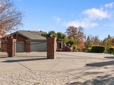 1683 Saint Andrews Dr, Redding, CA, 96003