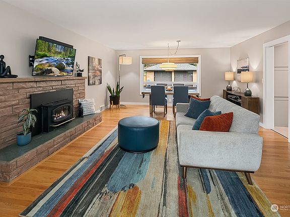 4th image of 3810 NE 178th Street