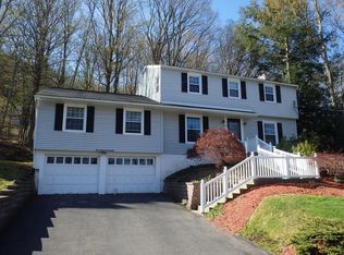 908 Cherry Ln, Vestal, NY 13850