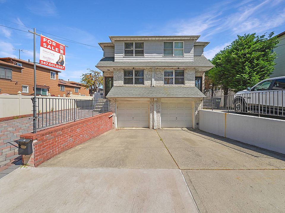 1st image of 915 Travis Ave