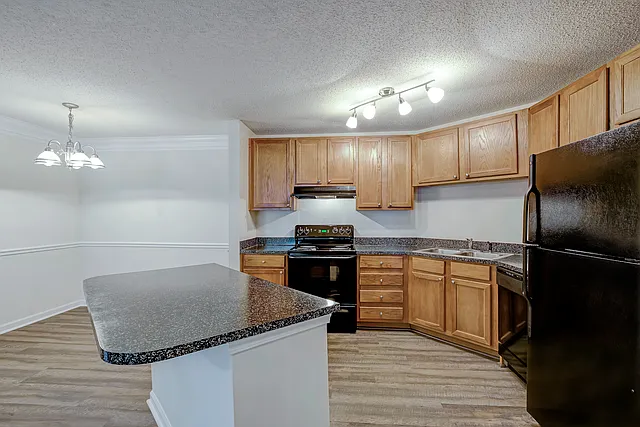 Walden Legacy Apartment Homes — Photo 37