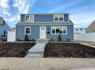 134 Waterford Rd, Island Park, NY 11558