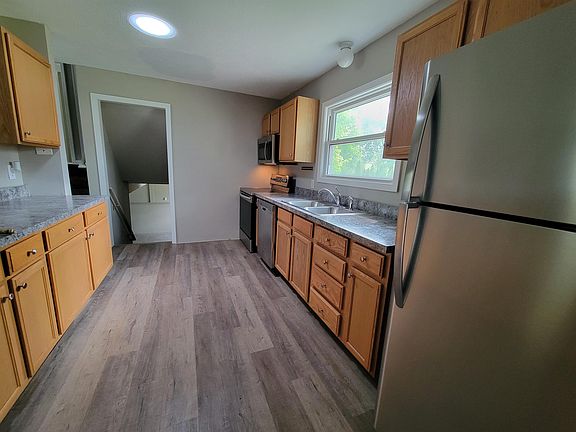 3rd image of 1433 Quincy Dr