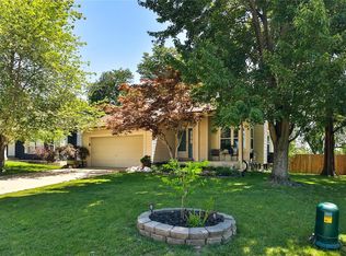 4 Queensboro Dr, Saint Peters, MO 63376