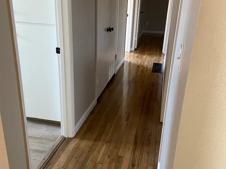 769 Ainsley Ave — Photo 10
