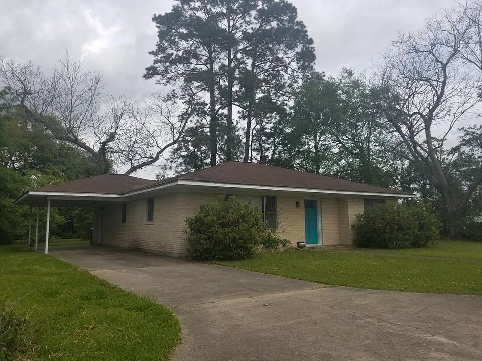 1st image of 1325 N Cutting Ave