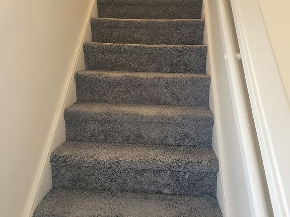 5th image of 31827 Bay Ct