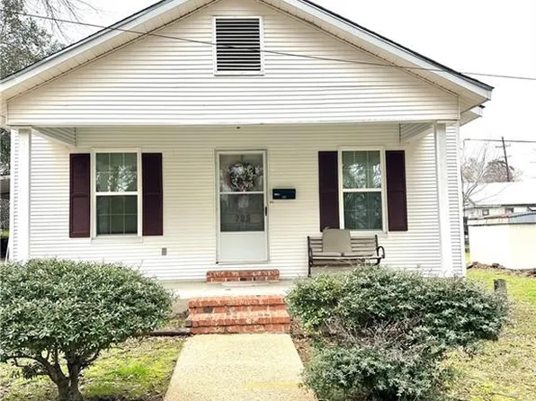 725 Sanders St, Pineville, LA 71360