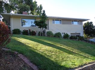 712 E 21st Pl, The Dalles, OR