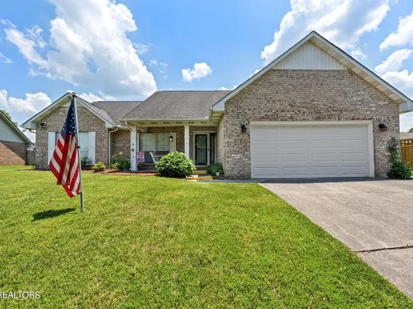 2322 Dublin Dr, Maryville, TN 37803