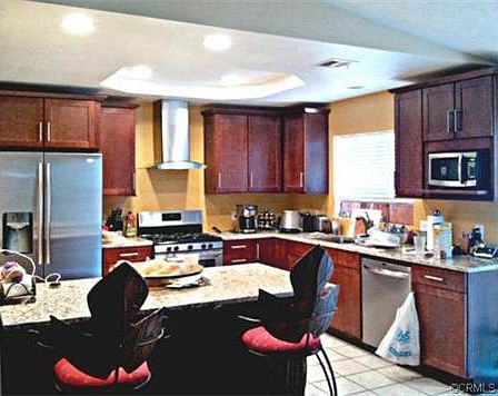 4th image of 41619 Balaclava Dr