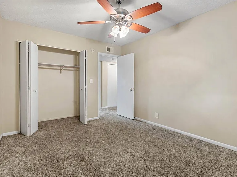 Stoneside Apartments — Photo 56
