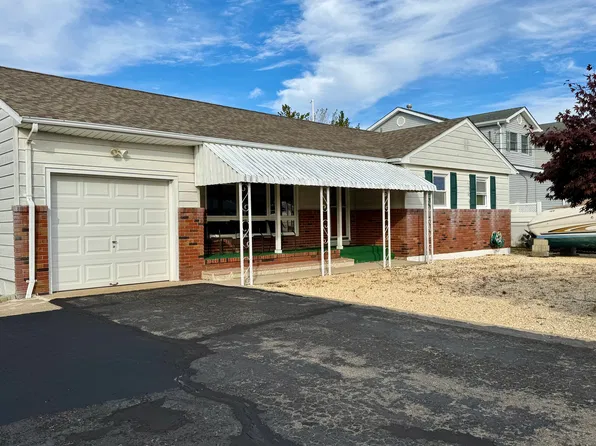 10 Rico Ave, Toms River, NJ 08753
