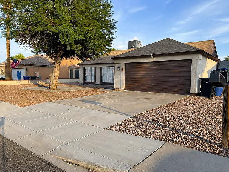 6117 W Ivanhoe St — Photo 1