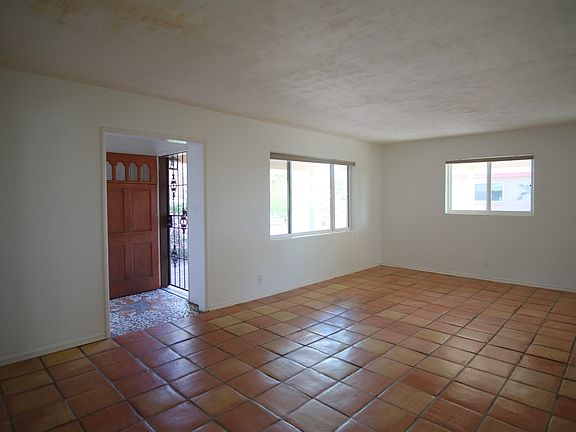 5th image of 1137 N Nema Ave