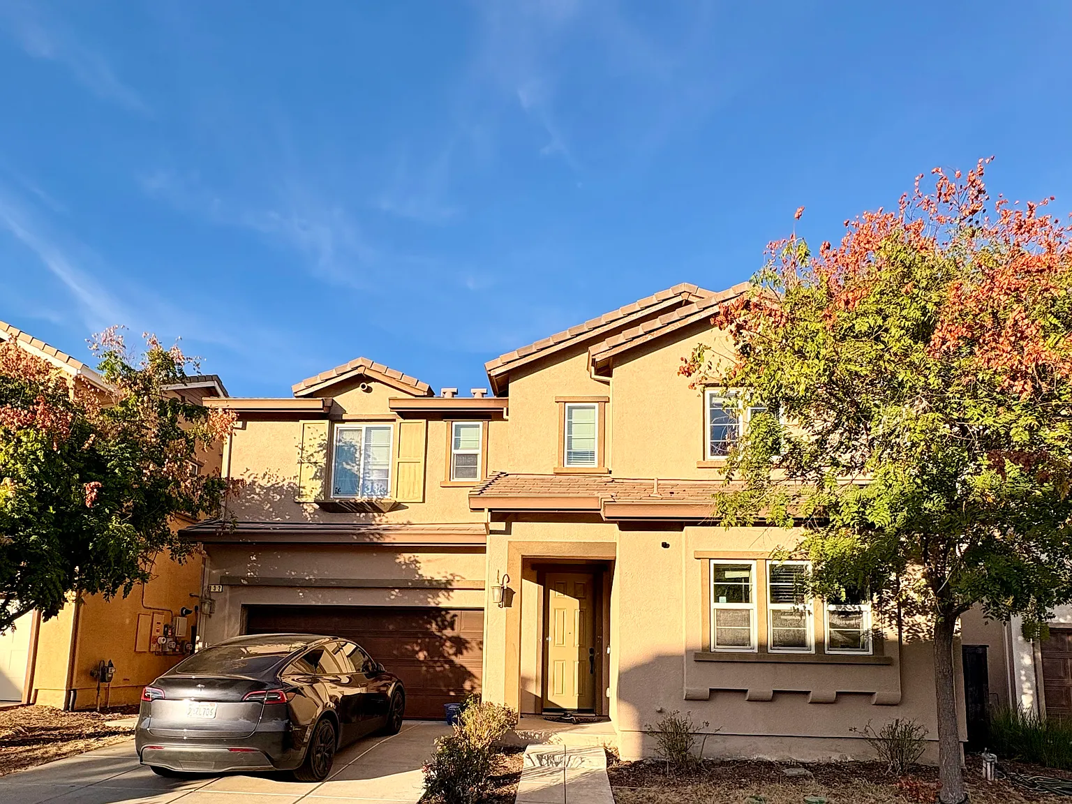 4 bed, 2079 sqft, $3,000 — Photo 2