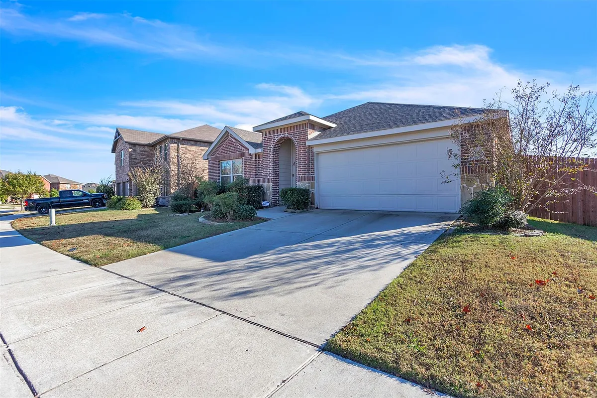 Building Photo - 4121 Gaillardia Way