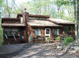3511 Chestnut Hill Dr, Lake Ariel, PA 18436