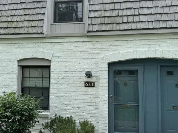 681 Pennsbury Blvd, Pittsburgh, PA 15205
