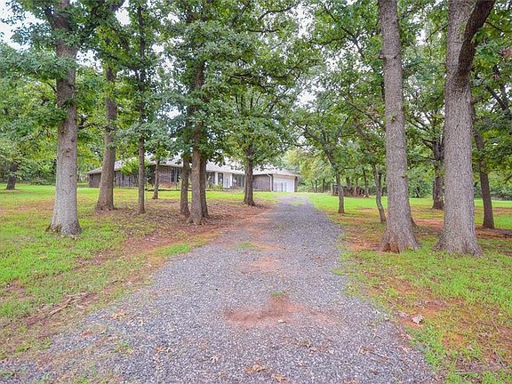 2nd image of 10232 Woodview Dr