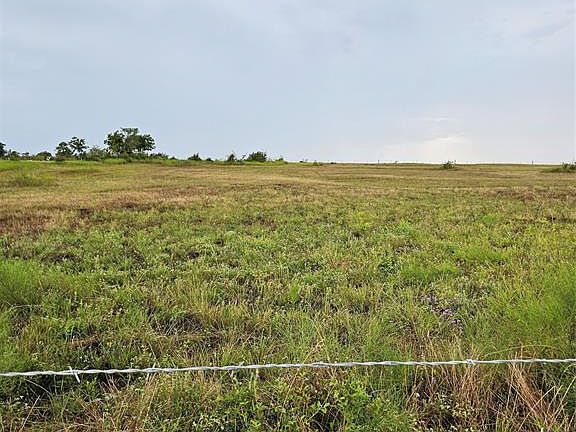 4th image of 2501 County Road 305