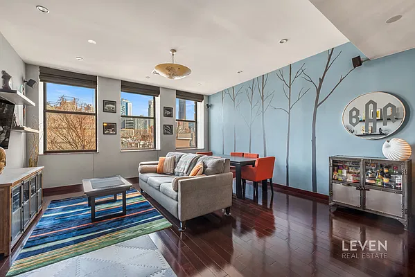 Living room, photo 1