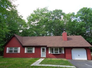 101 Pom Pom Ct, Milford, PA 18337