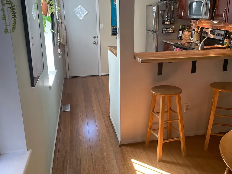 Dinning area looking into kitchen