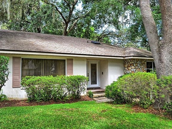 2nd image of 105 Country Hill Dr