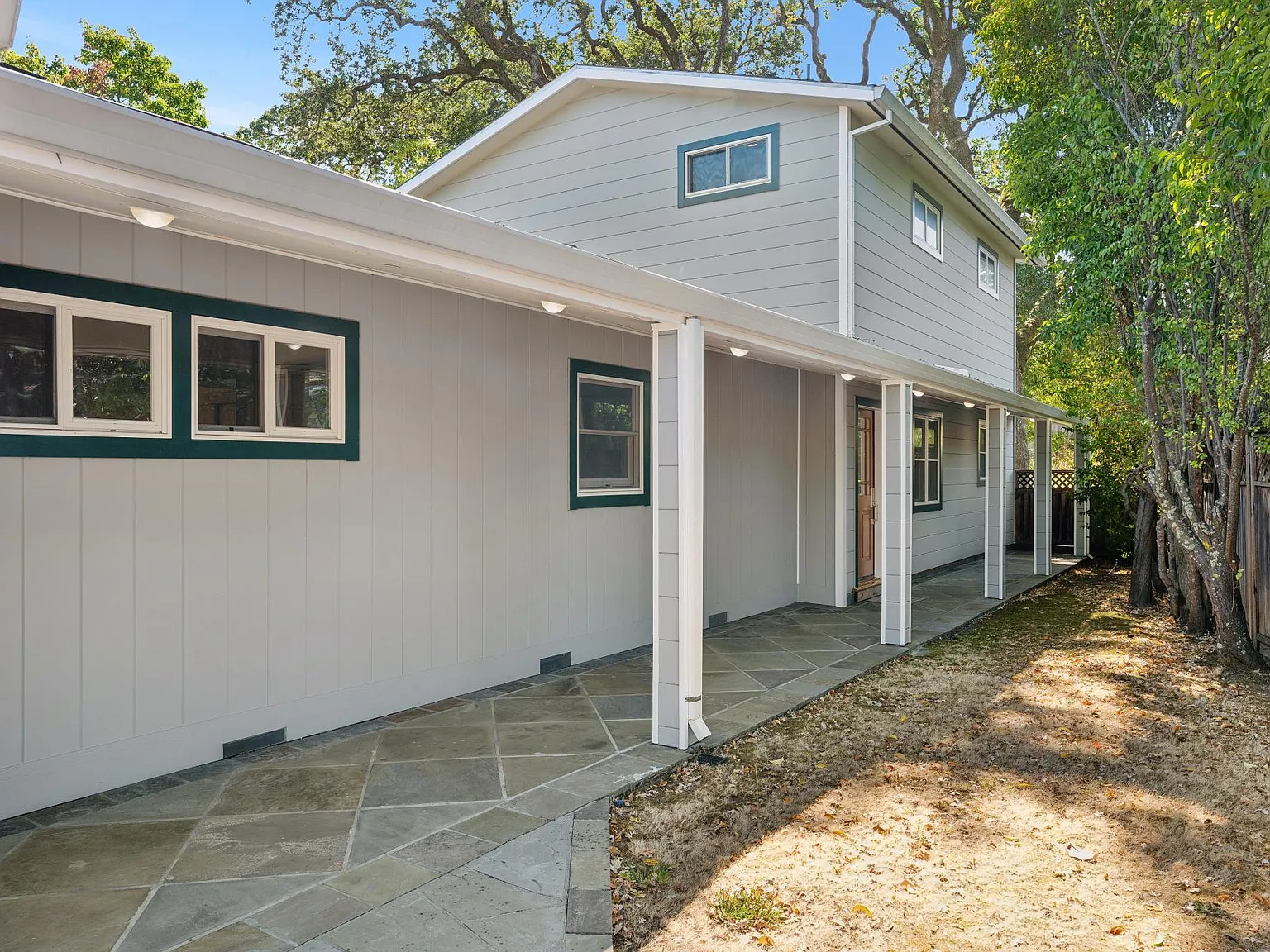 4 bed, 2007 sqft, $8,000 — Photo 3