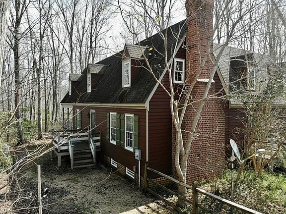 3rd image of 408 Woodberry Dr