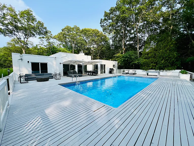 3 Southwood Ln — Photo 17