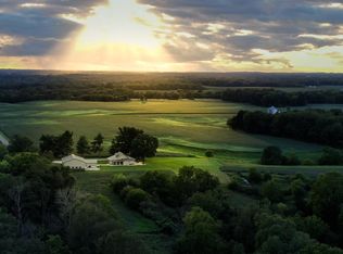 7515 N Branson School Rd, Ipava, IL 61441