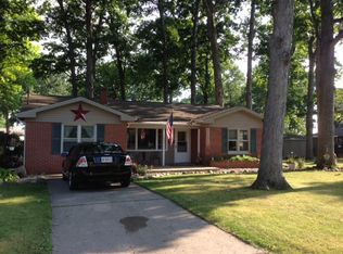 313 E 18th St, Rochester, IN 46975