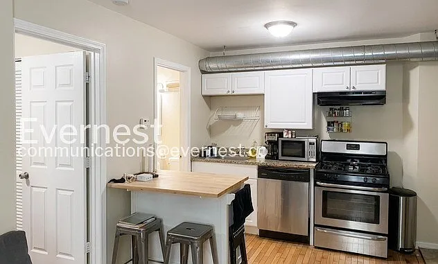 3240 N Clark St #3M — Photo 1